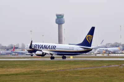 Photo of aircraft EI-DWR operated by Ryanair