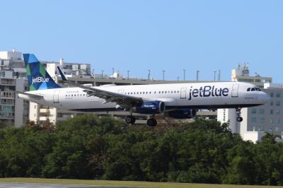 Photo of aircraft N999JQ operated by JetBlue Airways