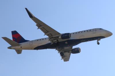 Image of aircraft registration N285SY - A ERJ-175LL (ERJ-170-200 LL) operated by Delta Connection
