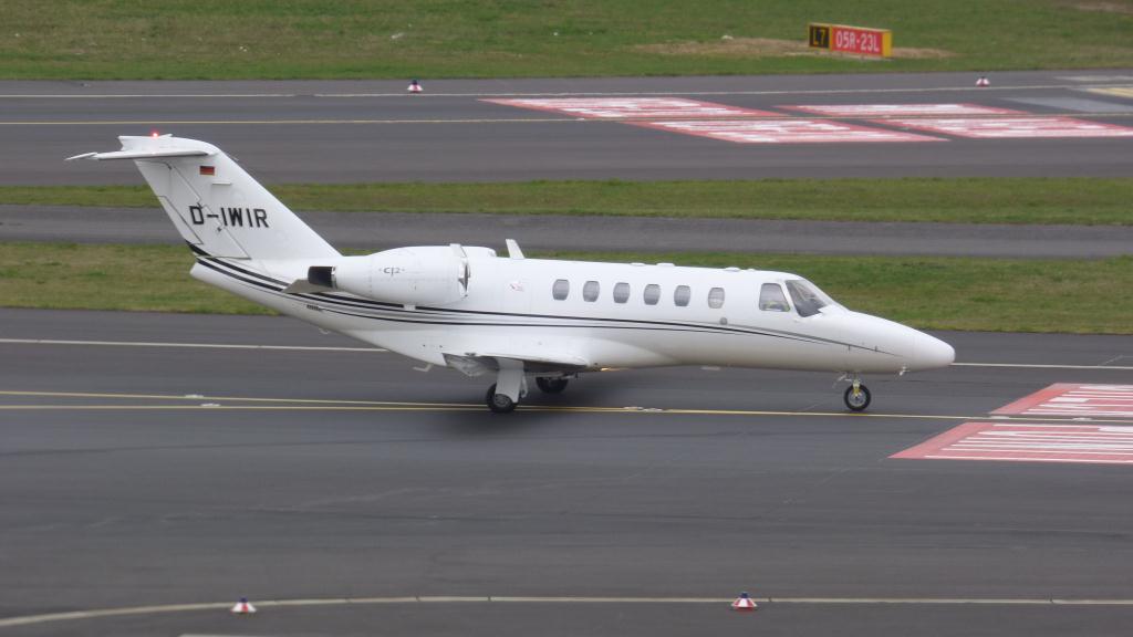 Photo of aircraft D-IWIR operated by Oldenburg Kunststoff-Technik GmbH