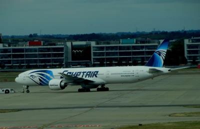 Photo of aircraft SU-GDM operated by EgyptAir