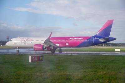 Photo of aircraft HA-LGA operated by Wizz Air