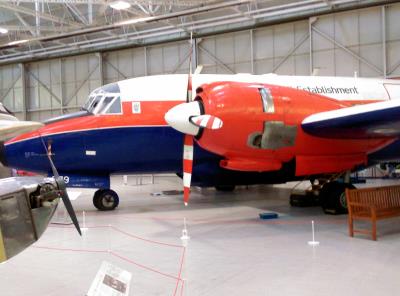 Photo of aircraft WL679 operated by Royal Aircraft Establishment