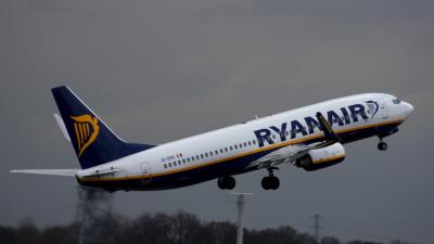Photo of aircraft EI-DHG operated by Ryanair