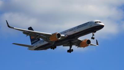 Photo of aircraft TF-ISV operated by Icelandair