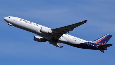 Image of aircraft registration OO-SFM - A A330-301 operated by Brussels Airlines