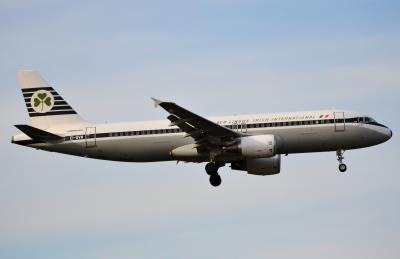 Image of aircraft registration EI-DVM - A A320-214 operated by Aer Lingus