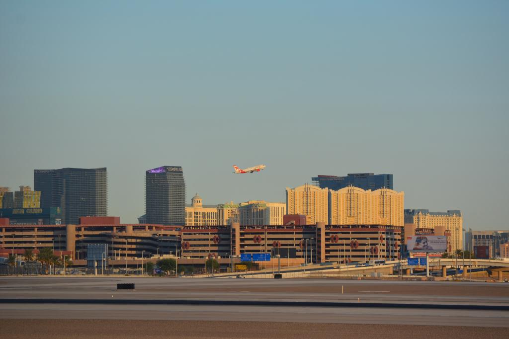 Photo of aircraft C-FYNS operated by Air Canada Rouge