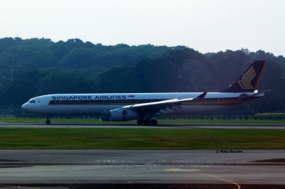 Photo of aircraft 9V-STD operated by Singapore Airlines