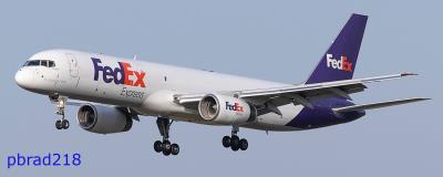 Image of aircraft registration N913FD - A 757-28A operated by Federal Express (FedEx)