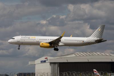 Photo of aircraft EC-MQB operated by Vueling