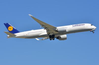 Photo of aircraft D-AIXB operated by Lufthansa