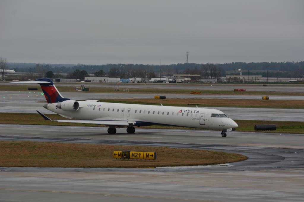 Photo of aircraft N200PQ operated by Delta Connection