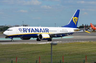 Photo of aircraft EI-HGO operated by Ryanair
