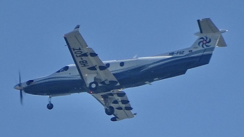 Photo of aircraft HB-FOZ operated by Swiss Flight Services SA