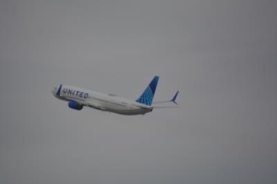 Photo of aircraft N69806 operated by United Airlines