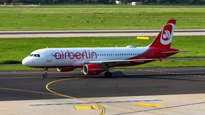 Photo of aircraft D-ABDW operated by Air Berlin