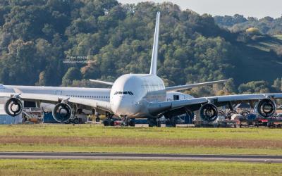 Image of aircraft registration 9V-SKE - A A380-841 operated by Singapore Airlines