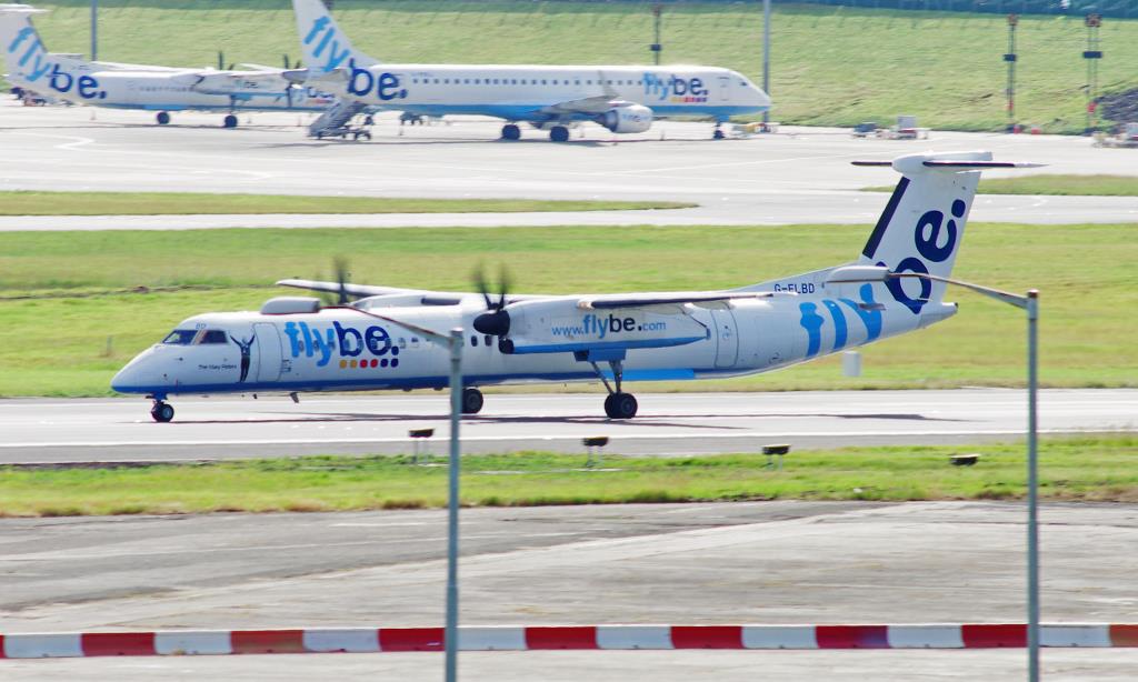 Photo of aircraft G-FLBD operated by Flybe