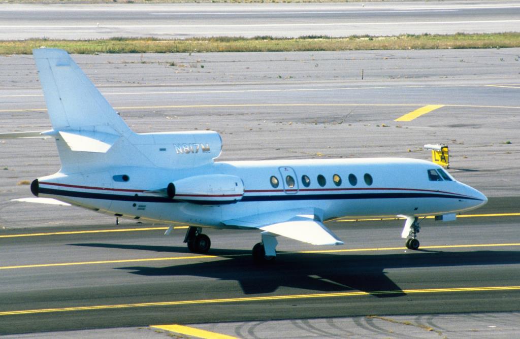 Photo of aircraft N817M operated by The Standard Oil Company of Ohio