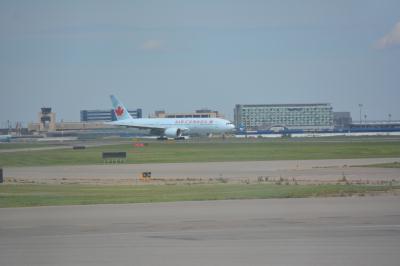 Image of aircraft registration C-FIVK - A 777-233(LR) operated by Air Canada