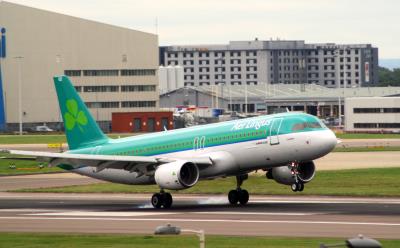 Photo of aircraft EI-CVD operated by Aer Lingus