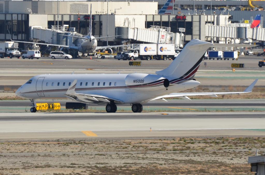 Photo of aircraft N150QS operated by NetJets