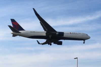 Image of aircraft registration N185DN - A 767-332(ER)(WL) operated by Delta Air Lines