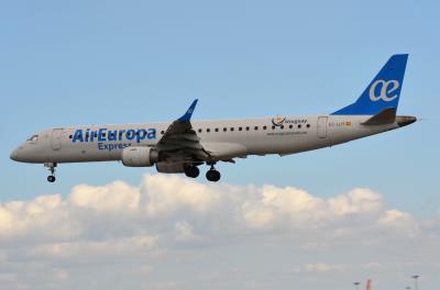 Image of aircraft registration EC-LLR - A ERJ-195LR (ERJ-190-200 LR) operated by Air Europa Express