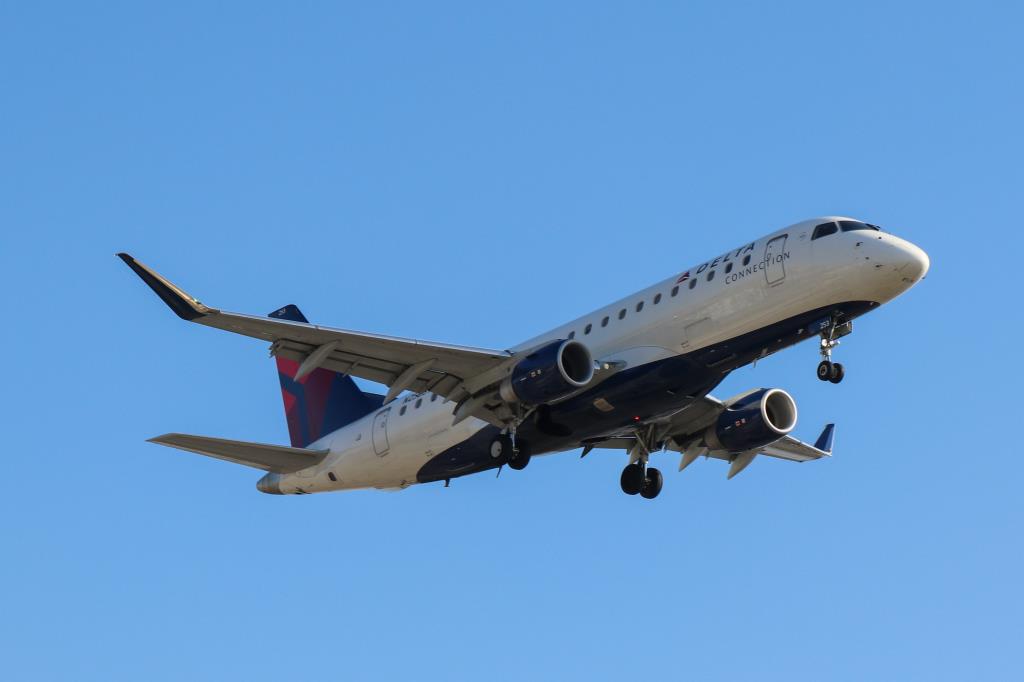 Photo of aircraft N253SY operated by Delta Connection
