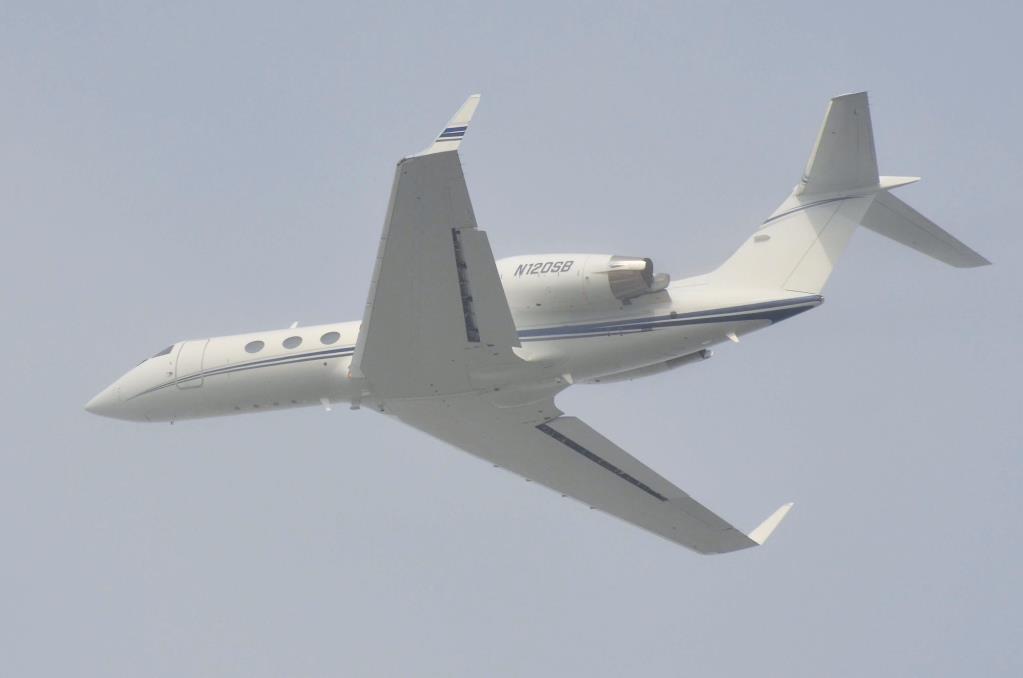 Photo of aircraft N120SB operated by Triad CSGP LLC