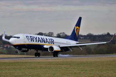 Photo of aircraft EI-FOF operated by Ryanair