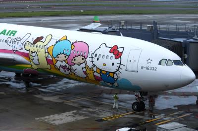 Photo of aircraft B-16332 operated by EVA Air