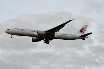 Photo of aircraft B-7367 operated by China Eastern Airlines