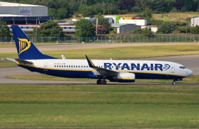 Photo of aircraft EI-DLO operated by Ryanair