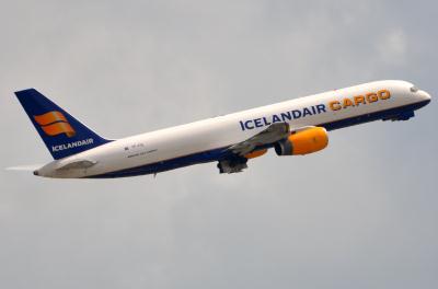 Photo of aircraft TF-FIG operated by Icelandair
