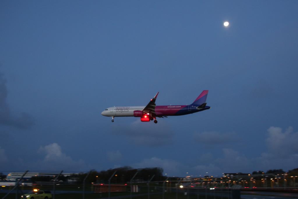 Photo of aircraft HA-LVH operated by Wizz Air