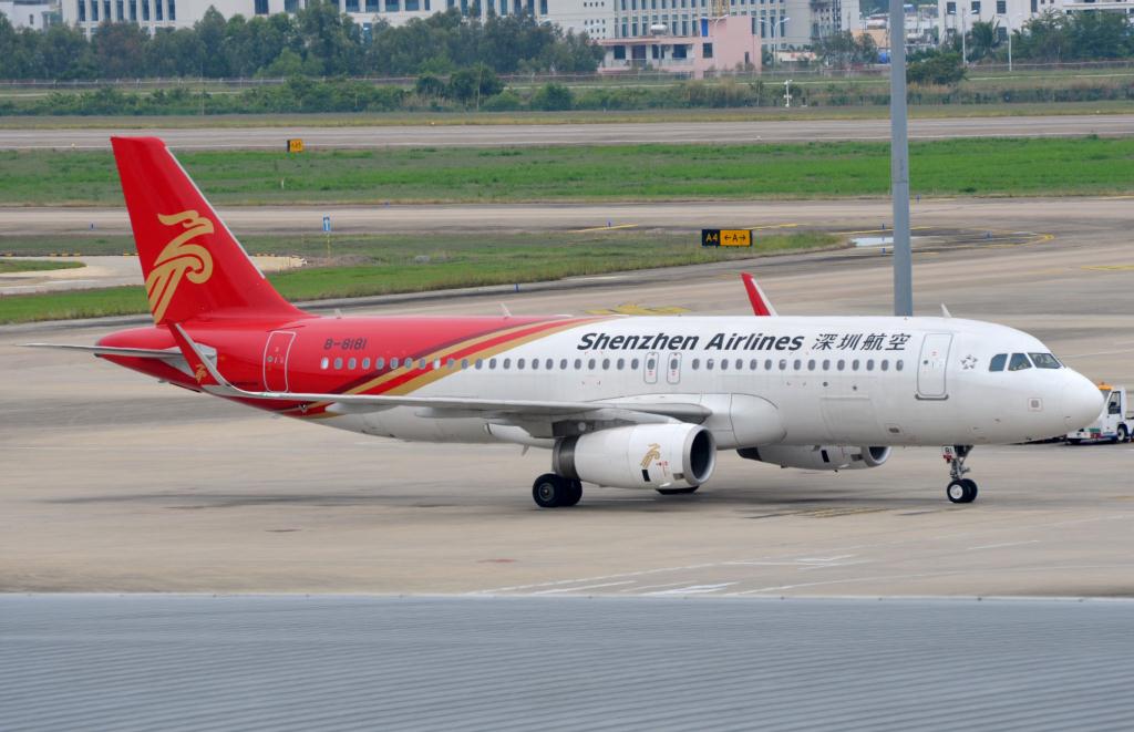 Photo of aircraft B-8181 operated by Shenzhen Airlines