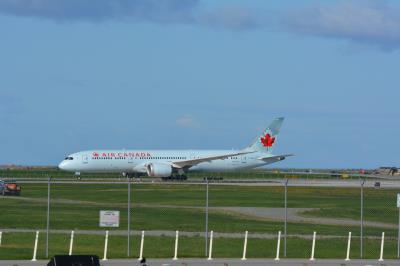 Image of aircraft registration C-FRSE - A 787-9 Dreamliner operated by Air Canada