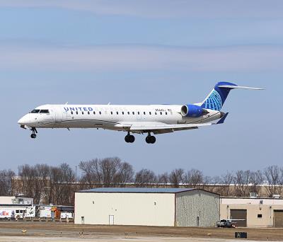 Photo of aircraft N544GJ operated by United Express