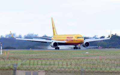 Photo of aircraft G-DHLP operated by DHL Air