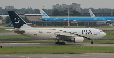 Photo of aircraft AP-BDZ operated by PIA Pakistan International Airlines