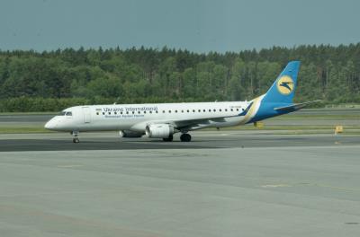 Photo of aircraft UR-EMB operated by Ukraine International Airlines