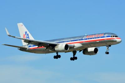 Photo of aircraft N618AA operated by American Airlines