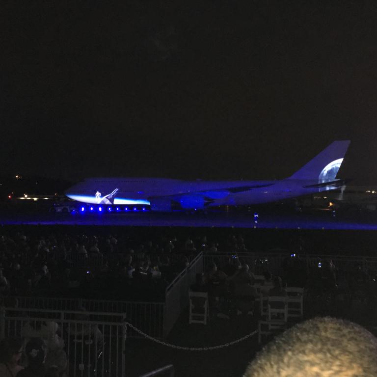 Photo of aircraft N895BA operated by Boeing