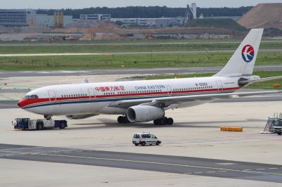Photo of aircraft B-6082 operated by China Eastern Airlines