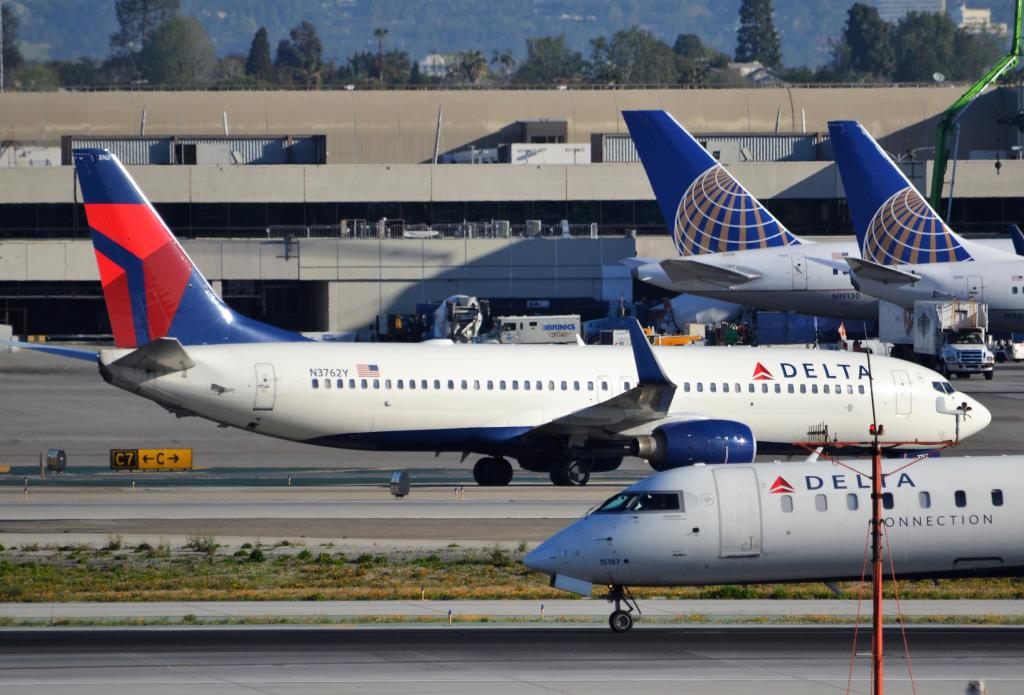 Photo of aircraft N3762Y operated by Delta Air Lines