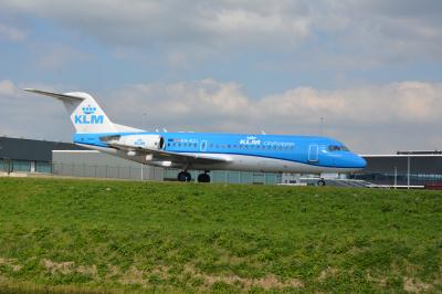 Photo of aircraft PH-KZL operated by KLM Cityhopper
