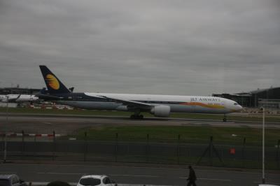 Image of aircraft registration VT-JES - A 777-35R(ER) operated by Jet Airways