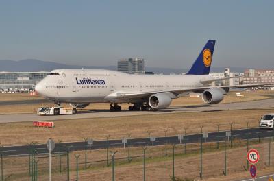 Image of aircraft registration D-ABYU - A 747-830 operated by Lufthansa